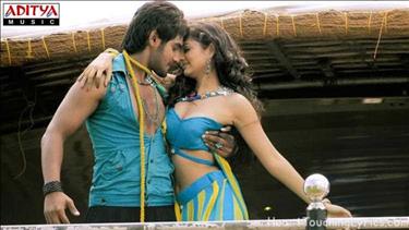 Evo Evevo Song Lyrics - Lovely